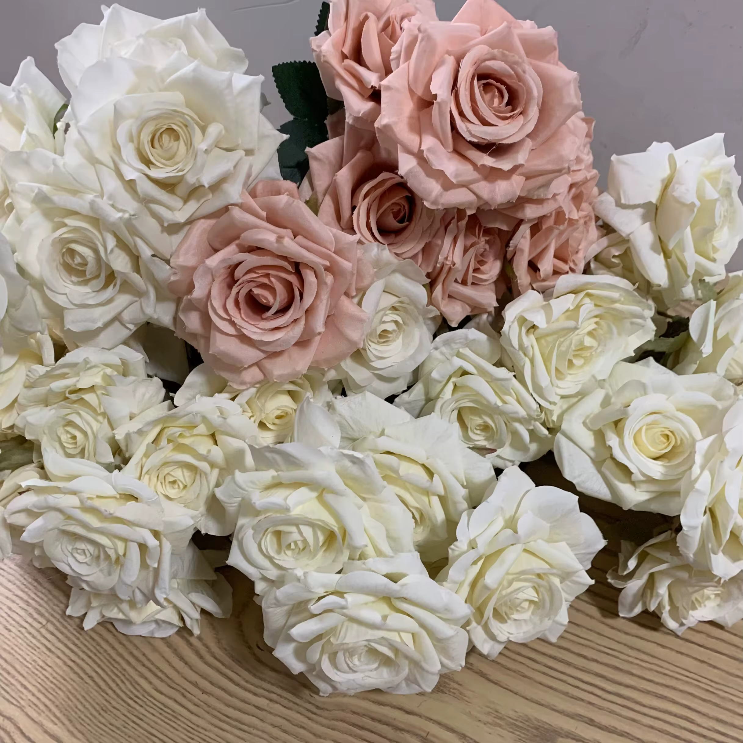 Bouquet de Roses artificielles à 7 têtes