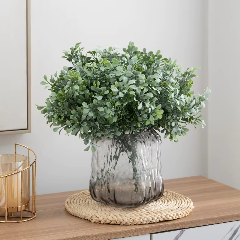 8 pièces de bouquets d'eucalyptus artificiels en plastique