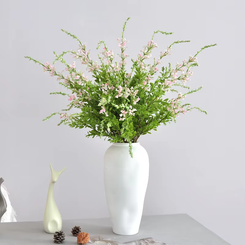 Plante verte artificielle de sauge