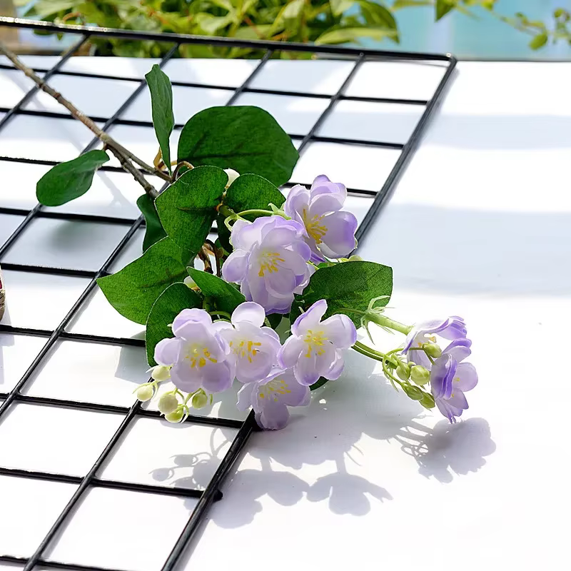 Petite fleur artificielle de jasmin