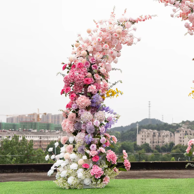 Arc de roses en fausse corne de Luxe