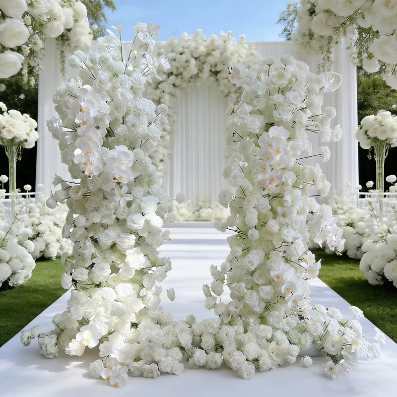 Arrangement floral 5D en pompons de roses et orchidées blanches pour arche de mariage