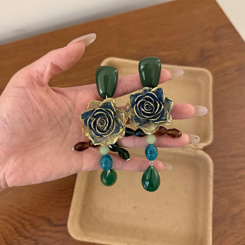 Boucles d'oreilles vintage à fleurs, bijoux élégants et exagérés, tendance pour femmes, pour soirée, tempérament raffiné W226