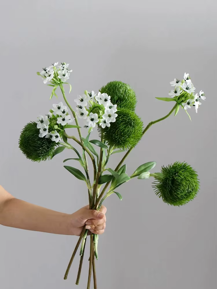 Bouquet de fleurs artificielles vert et blanc