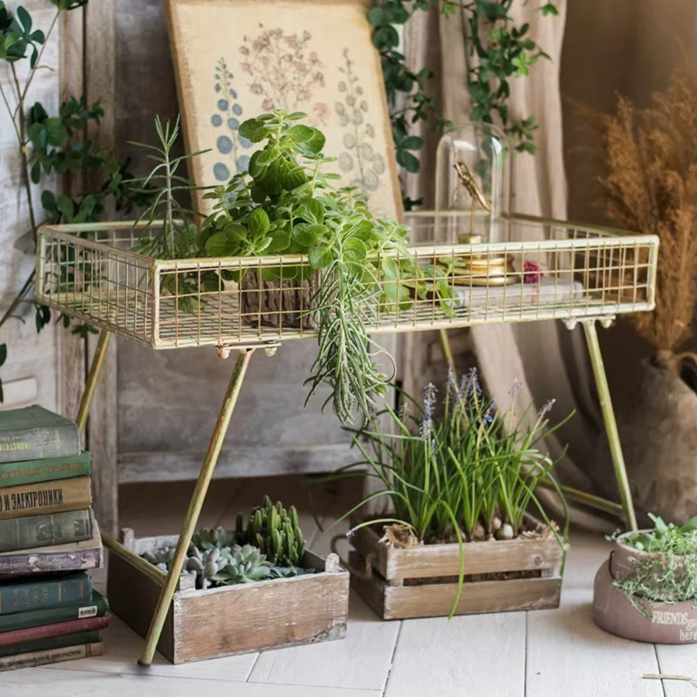 Support à plantes vintage en métal, étagère rectangulaire en fil métallique pour pots de fleurs, finition verte rétro, table de présentation de plantes d'intérieur et d'extérieur style ferme
