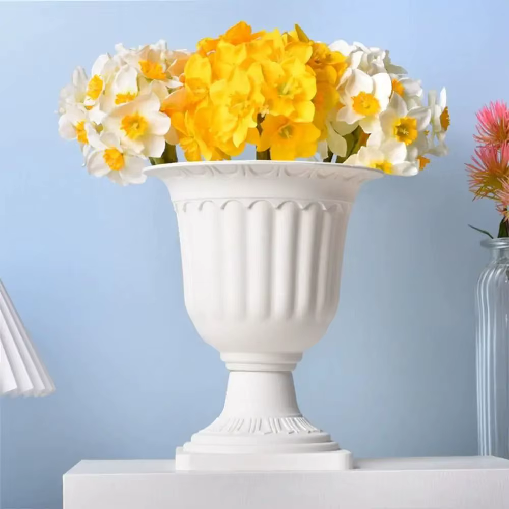 Mini pot de fleurs en plastique