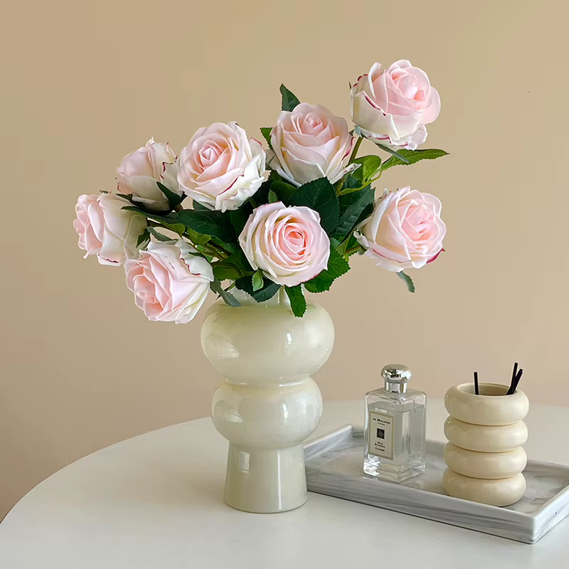 Fleurs artificielles au toucher réel