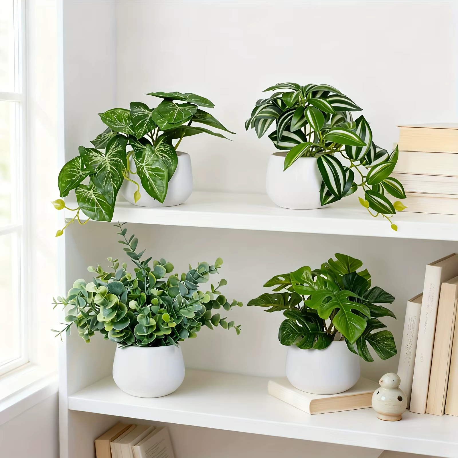 Plantes vertes artificielles en pot pour les rebords de fenêtre et les bureaux à domicile