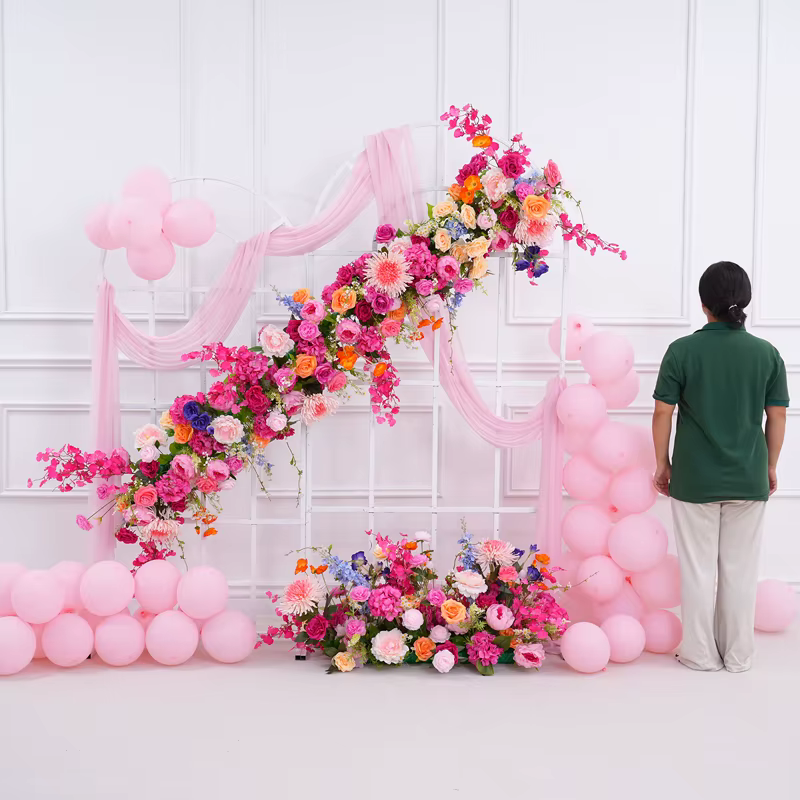 Composition florale rose vif