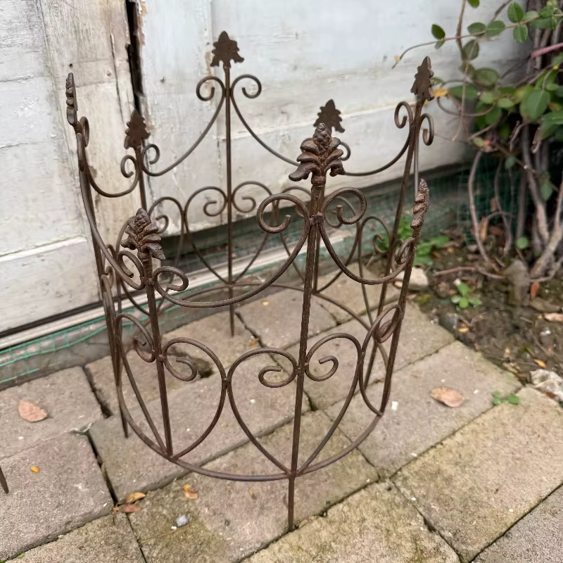 Clôture de jardin rustique