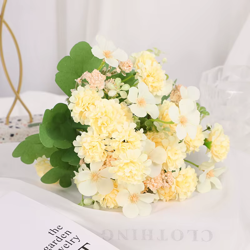 Bouquet de Roses Artificielles