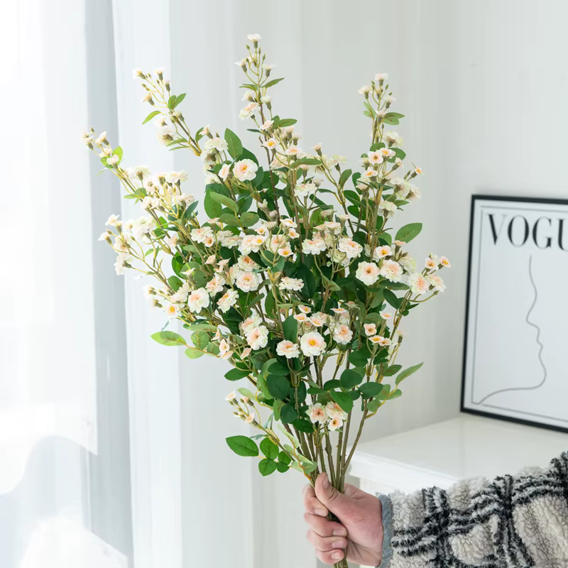 Bouquet de marguerites artificielles fait à la main