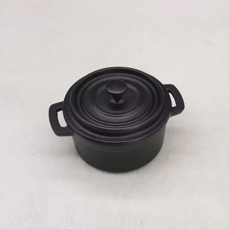 Mini pot en fonte de 10 cm