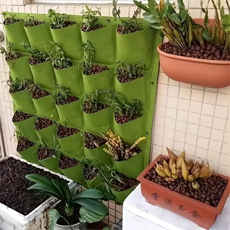 Sacs en feutre adaptés à la plantation de plantes