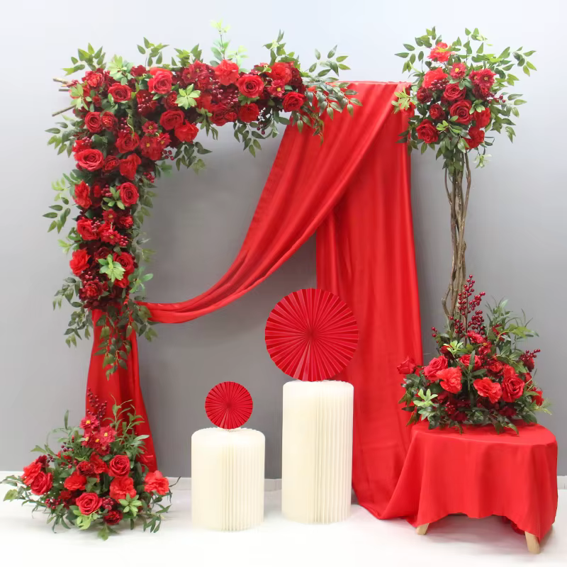 Arrangement de fleurs de baies rouges de Noël