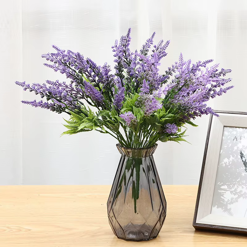 Plantes vertes artificielles en plastique