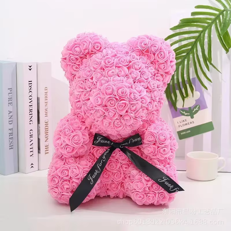 Ourson en Roses Artificielles avec Fleurs