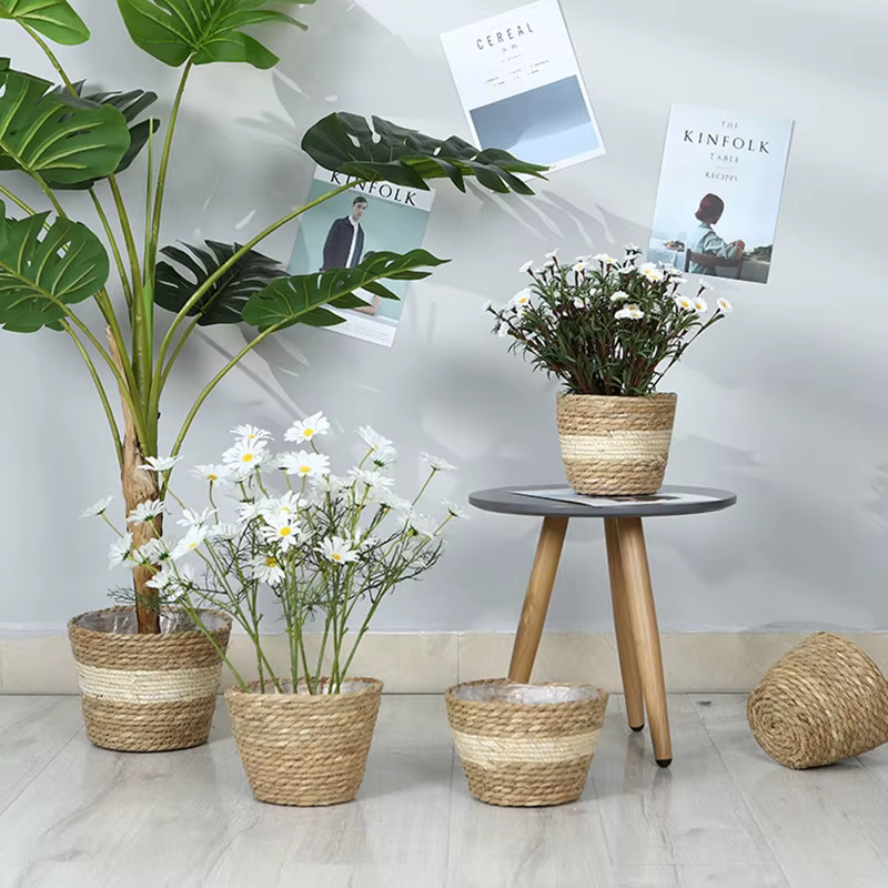 Pot de plantes à fleurs tissées en paille