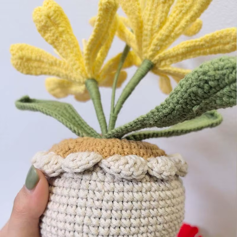 Vase à fleurs en Crochet