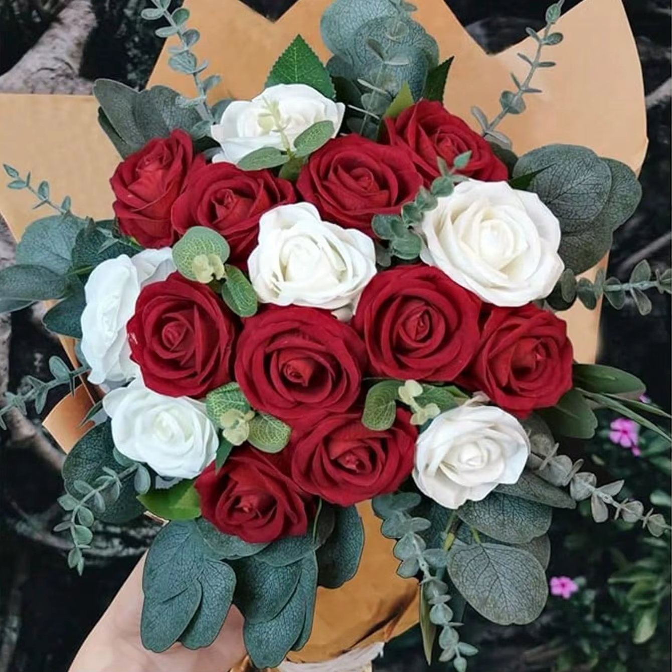 Bouquet de plantes artificielles d'eucalyptus