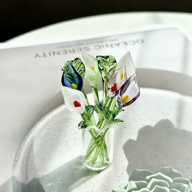 Callalily en verre artisanal avec tige