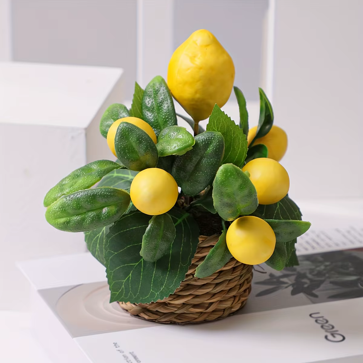 Ensemble de plantes artificielles au citron jaune vibrant