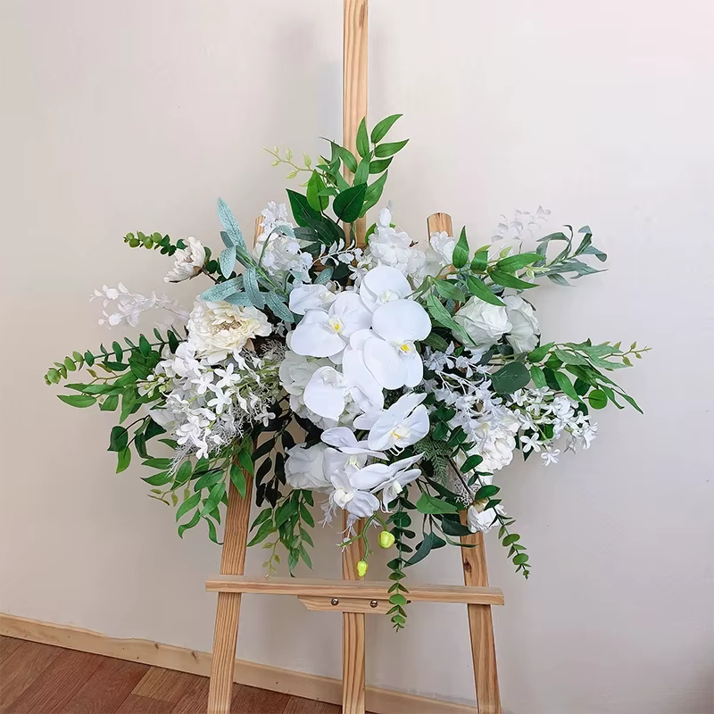 Verdure d'orchidée de rose blanche