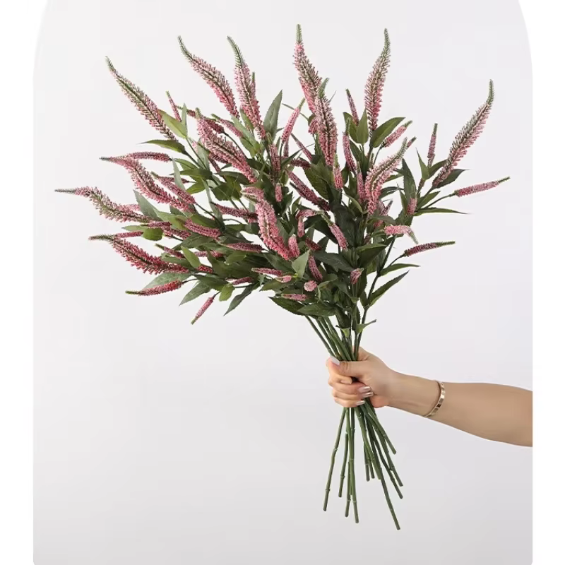 Plantes de sauge artificielles en plastique