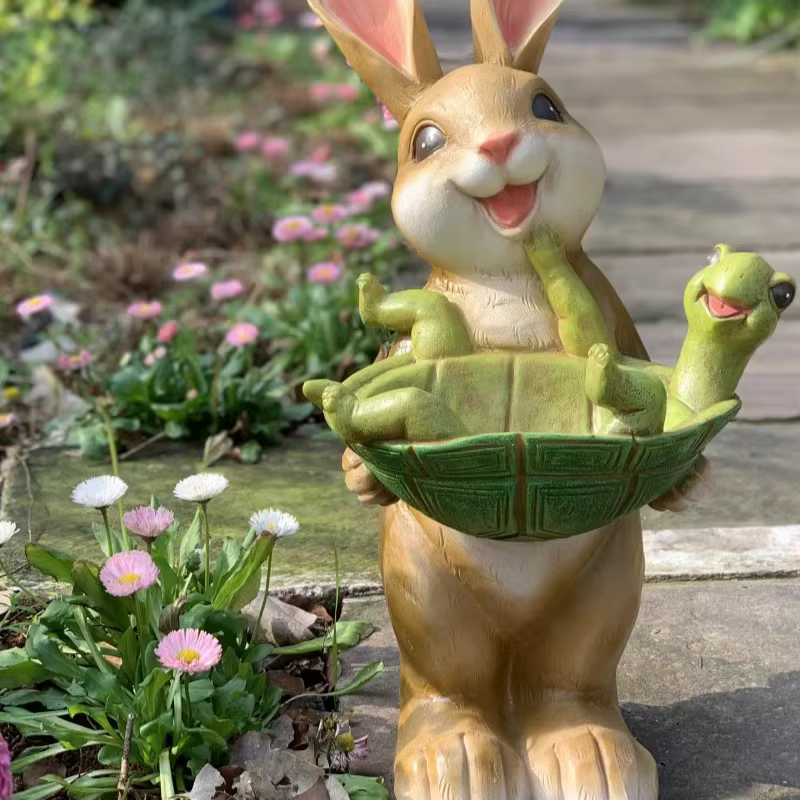 Pot de fleur lapin tenant tortue