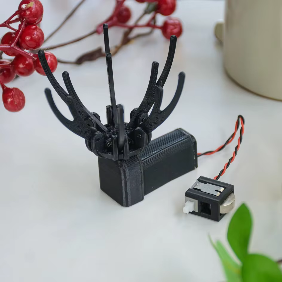 Moteur électrique pour fleurs artificielles à ouverture et fermeture automatiques
