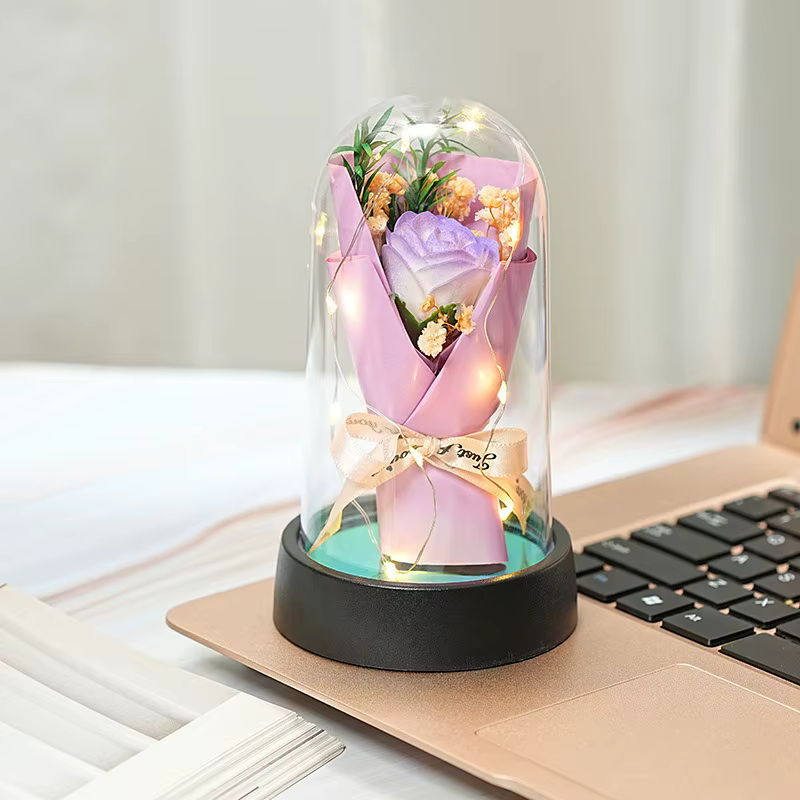 Bouquet de roses éternelles en forme de dôme en verre LED