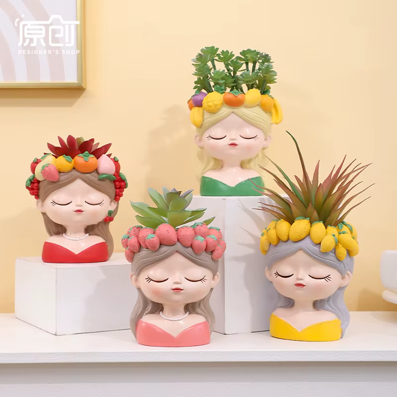 Pot de fleur de fille mignonne pour plantes succulentes