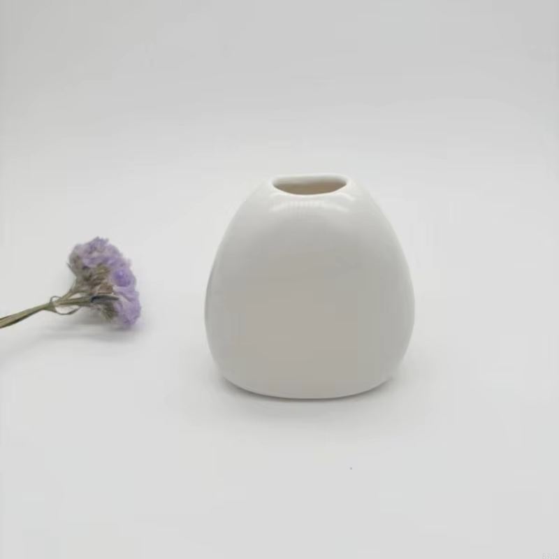 Vases à bourgeons en céramique