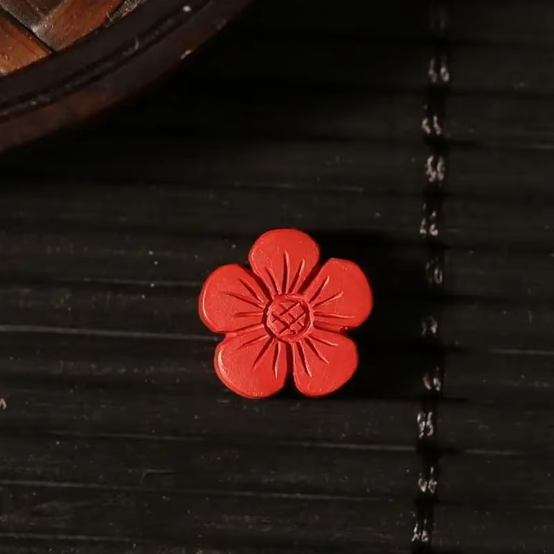 Fleur de prunier de cinabre naturelle, perle dispersée, fleur à cinq pétales