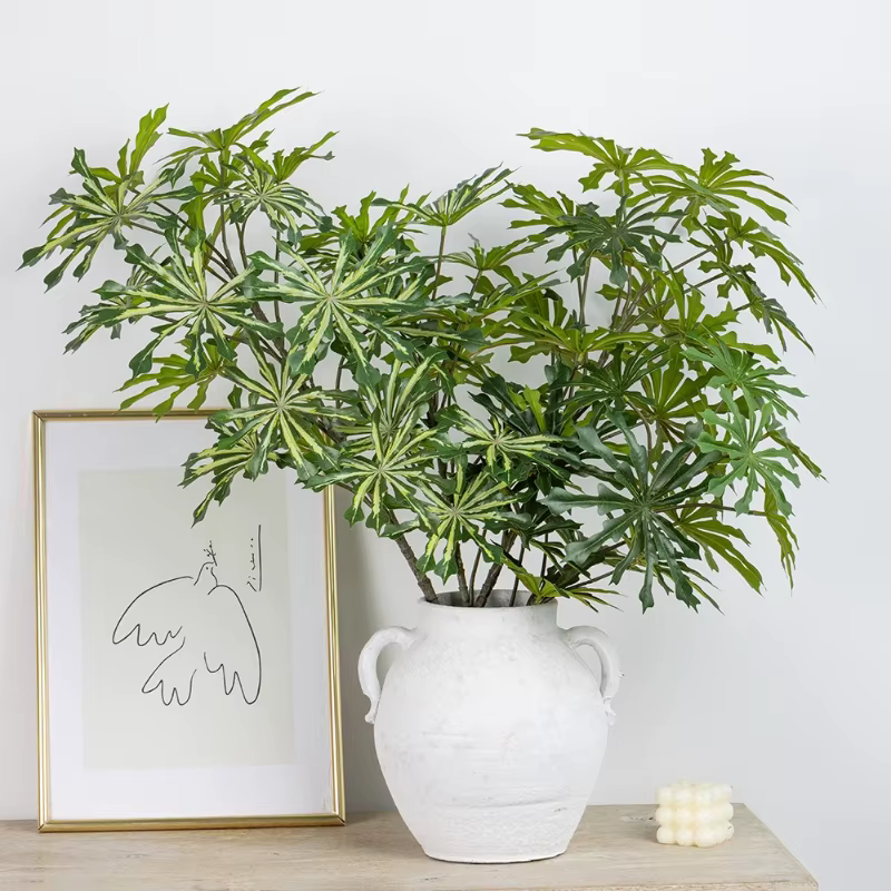 Plantes vertes artificielles pour décoration d'étude