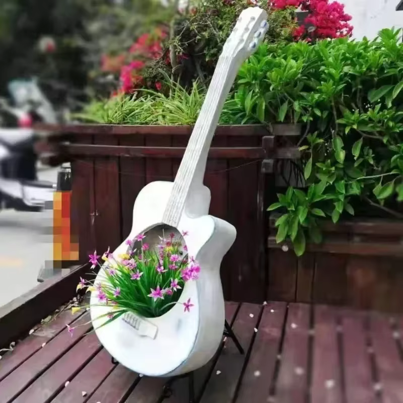 User inière créative rétro sur le thème du violon JE& Bonsai Pots