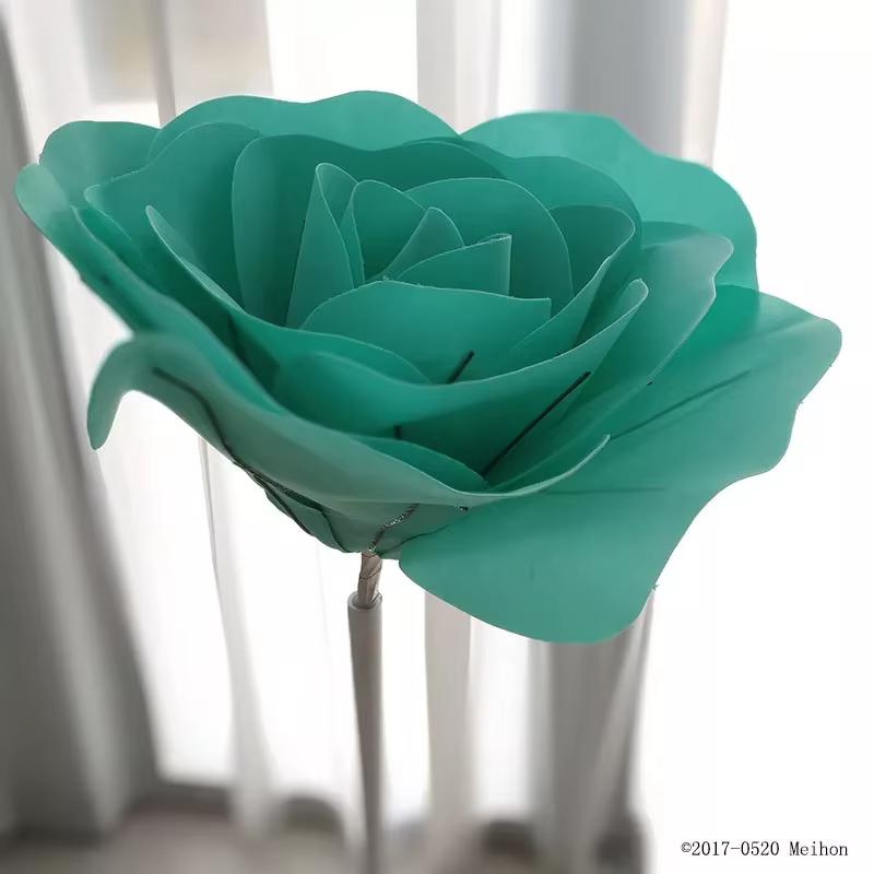 Grandes fleurs artificielles en mousse