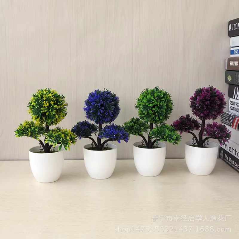 Petit arbre artificiel en pot