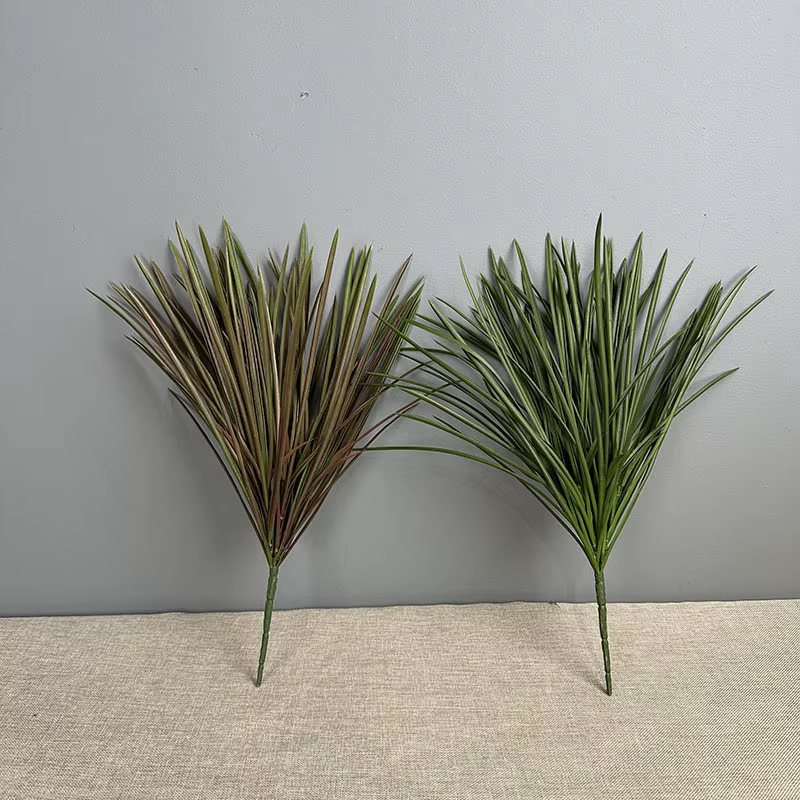 Lot de 4 fausses herbes nordiques en plastique