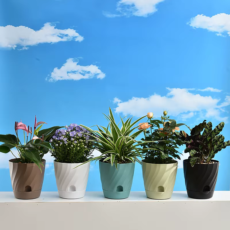 Pots de fleurs en plastique pour balcon