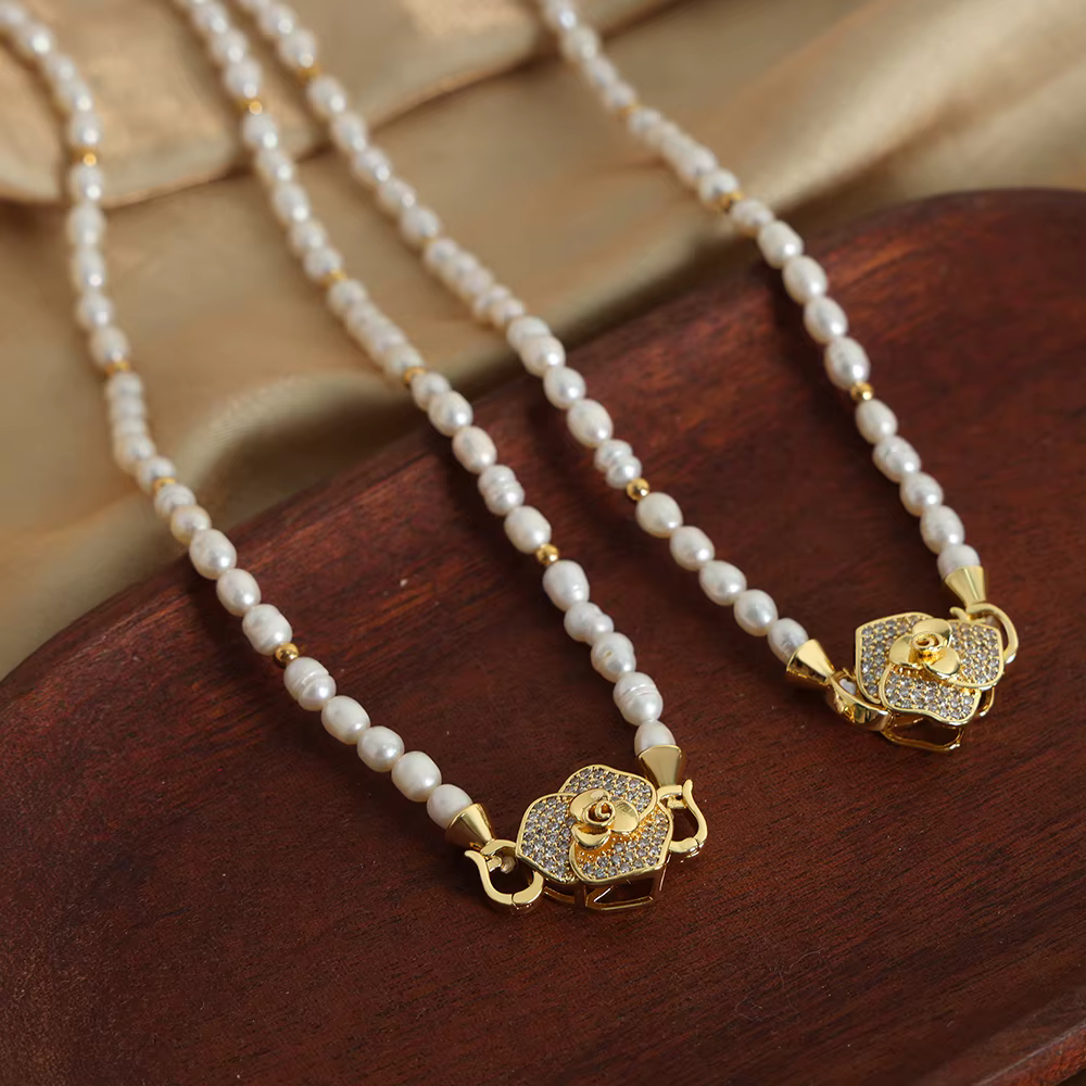 Nivora-Collier de Perles d'Eau Douce Élégant pour Femme, Pendentif Fleur de Cuivre, Strass, Tour de Cou, Bijoux de Fiançailles de Mariage