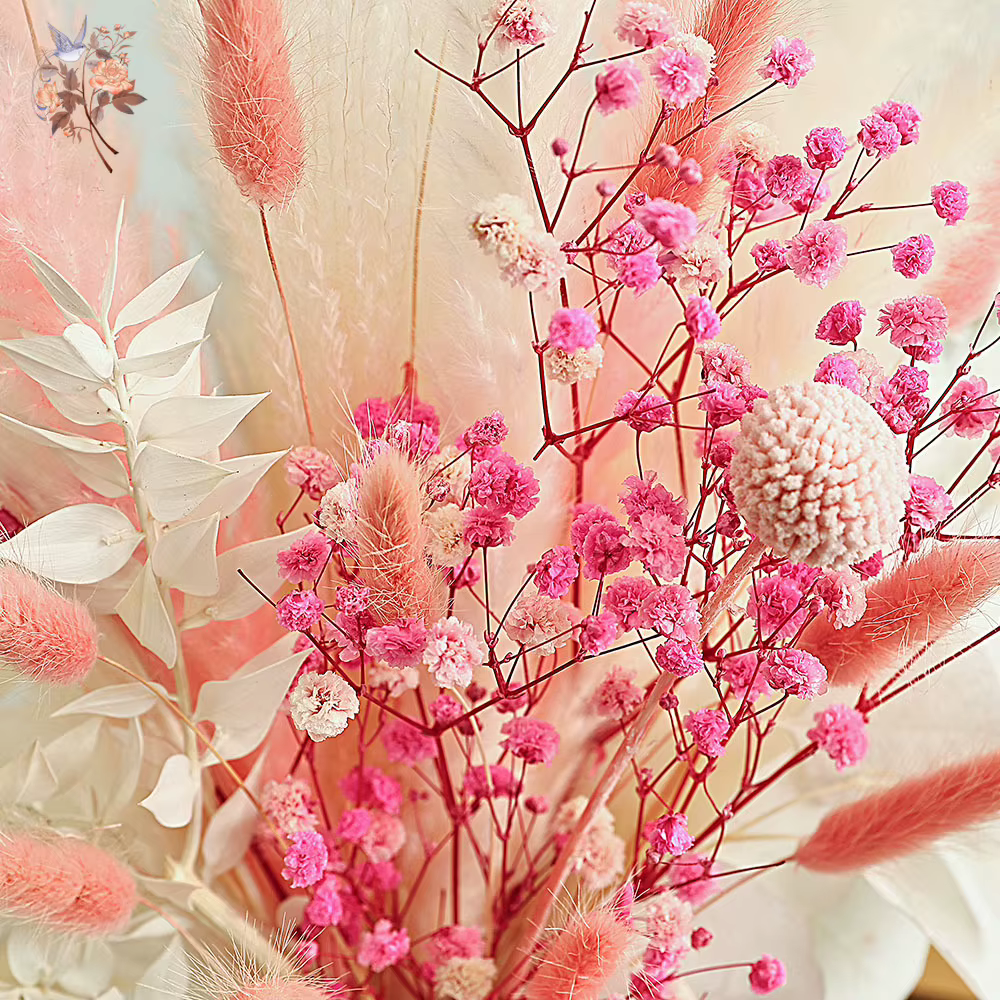 Bouquet de fleurs séchées roses et blanches