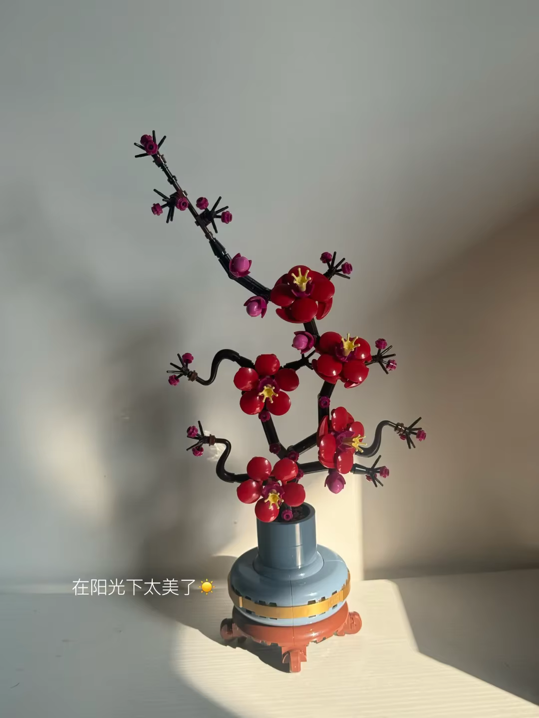 Modèle de fleur de prunier en pot, ornement de bureau et de maison, cadeau idéal pour les amateurs de plantes et les collectionneurs, pour les fêtes et les anniversaires