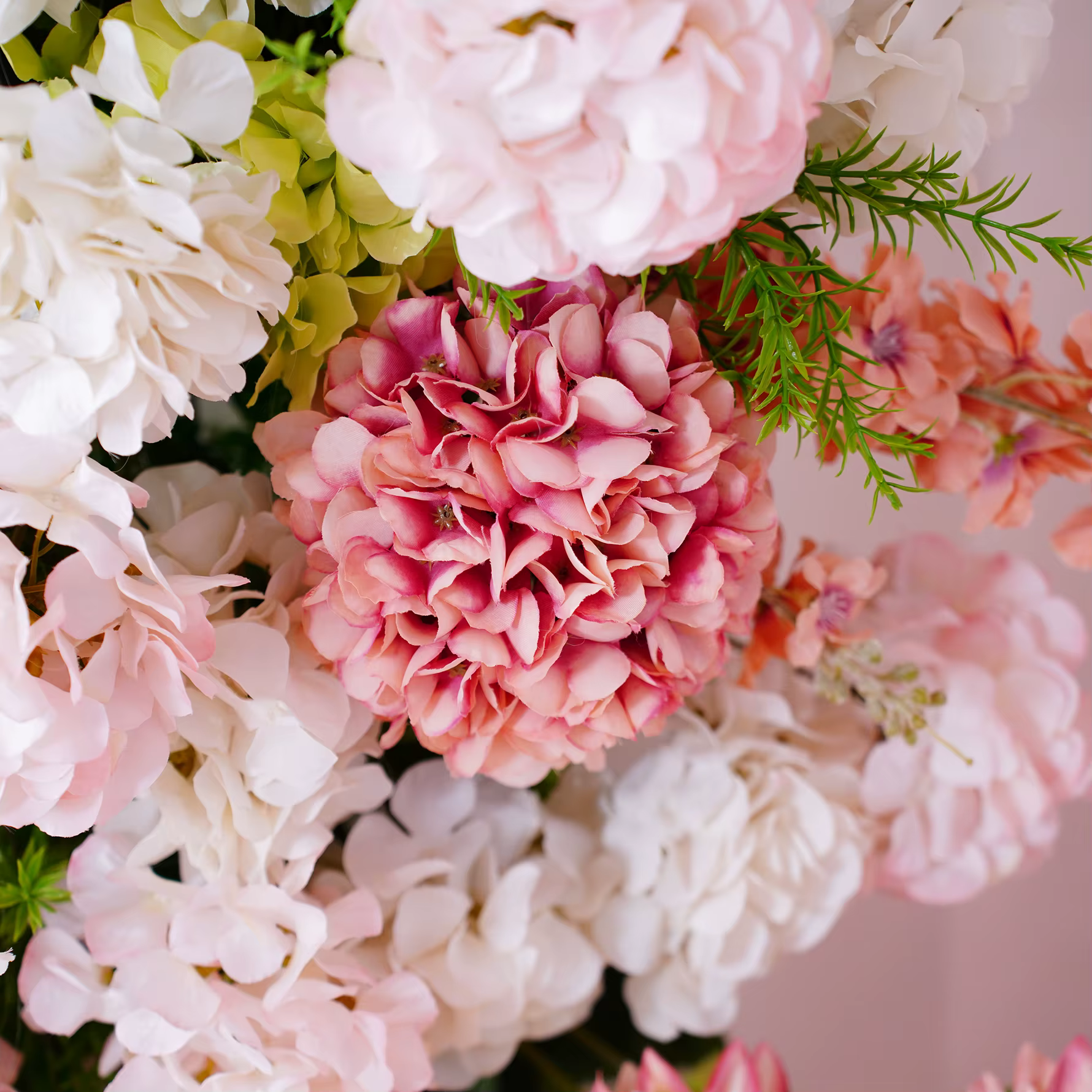 Composition florale artificielle Angela Flower A9091