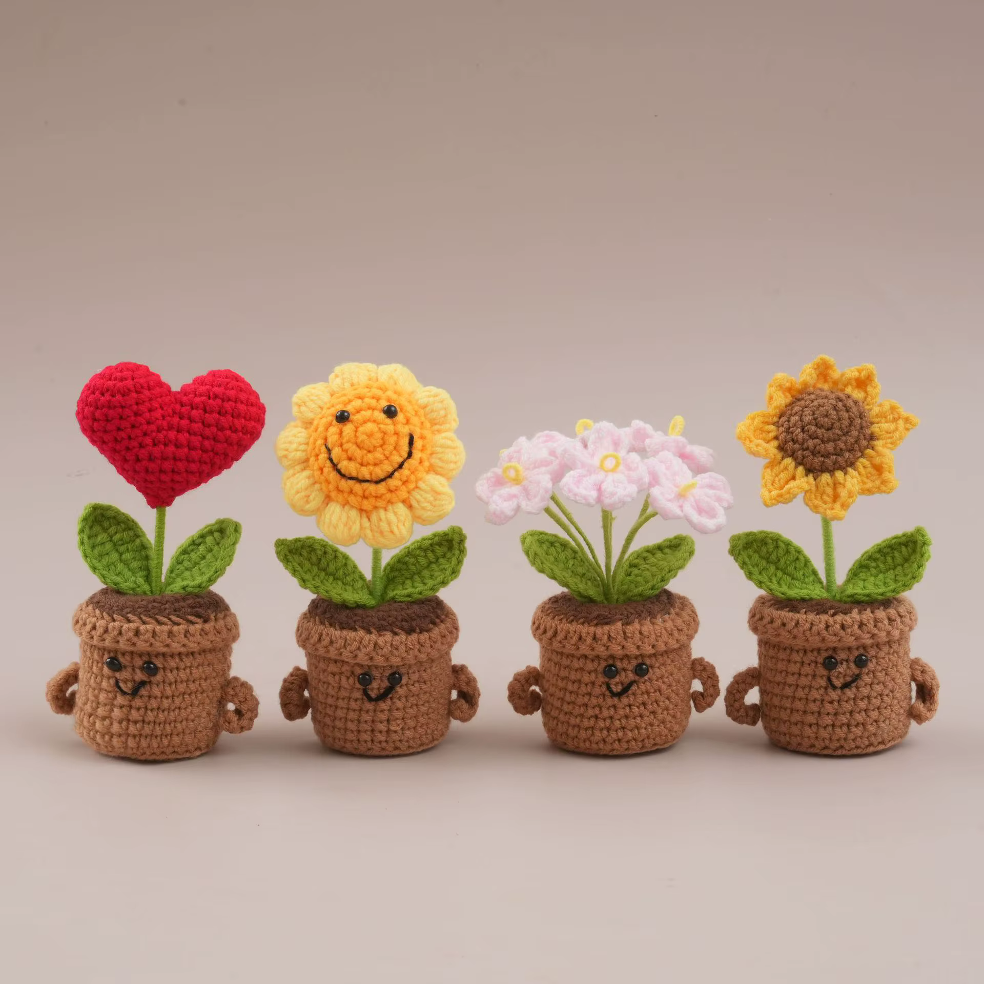 Pot de fleurs au crochet mignon