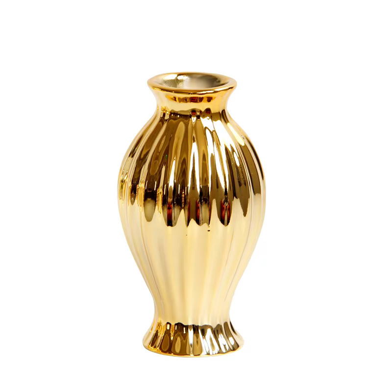 Petit Vase en céramique gaufrée de style européen doré avec motifs floraux – Porte-fleurs de bureau et ornement de décoration européenne pour la maison