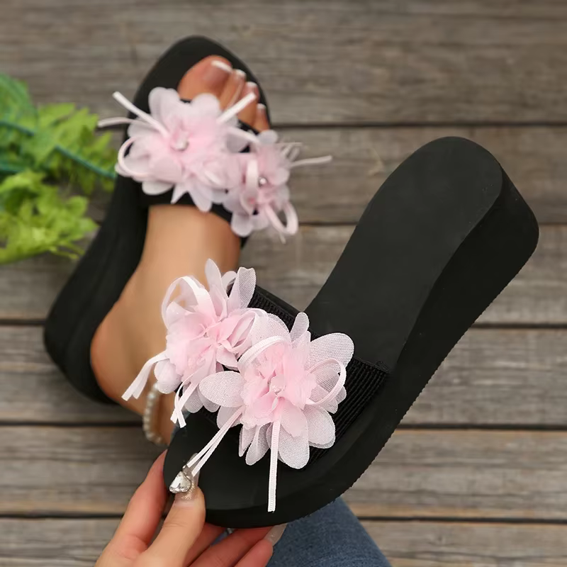 Mode fleur compensées talon haut maison pantoufles femmes été semelle épaisse tirer sur chaussures dames plage pantoufles plates décontractées Mujer