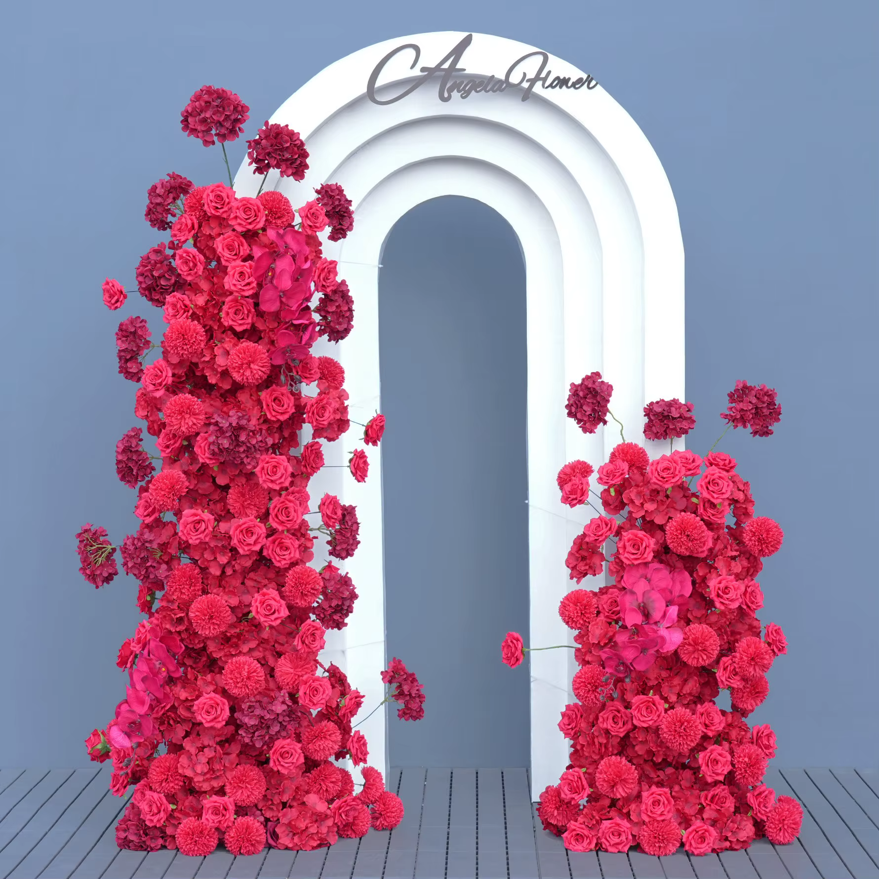 Arche de fond de mariage avec pompon orchidée rose blanche pure