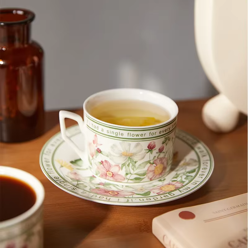 Ensemble de tasses à thé et soucoupes Vintage français de 260ml, tasse en céramique florale de luxe légère, tasse à expresso, tasses à café tournesol pour la maison et le bureau, cadeau