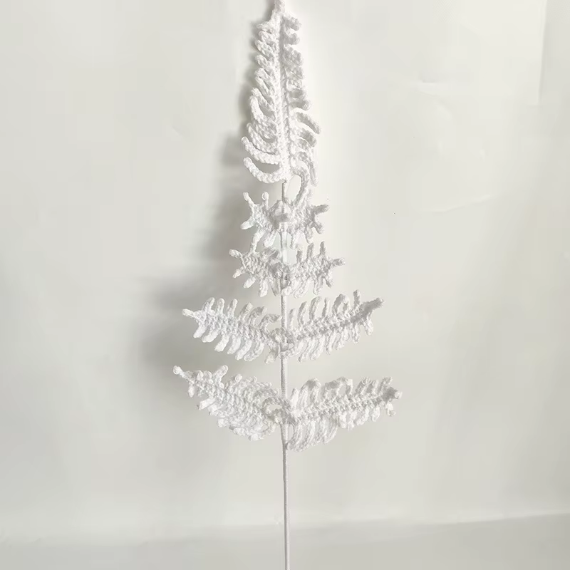 Bouquet de Fleurs avec Feuilles de Fougère et Enge Fini